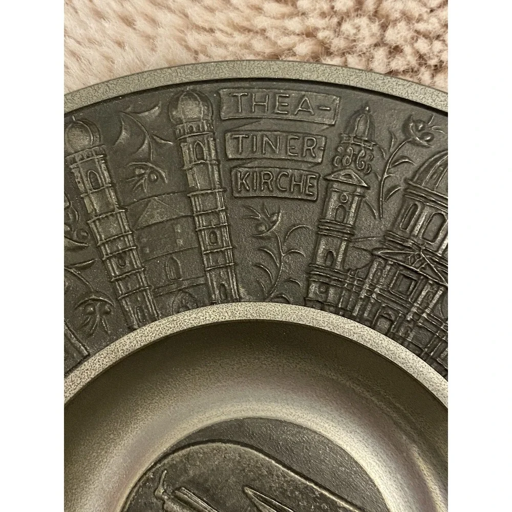 Munchen Pewter Souvenir Plate Wall Art Decor W/ Important Historical Buildings